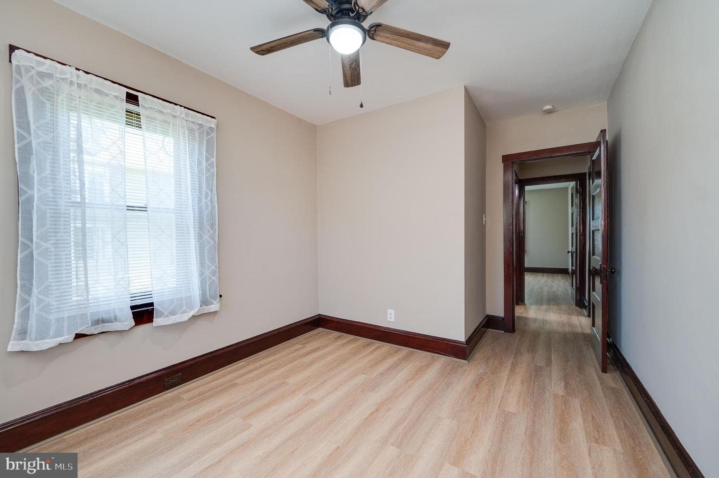 662 Spruce Street photo 28