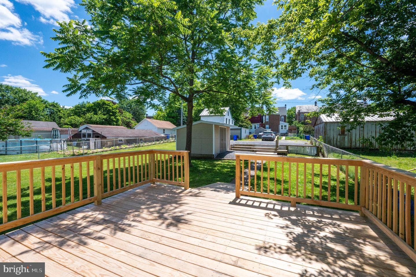 662 Spruce Street photo 3