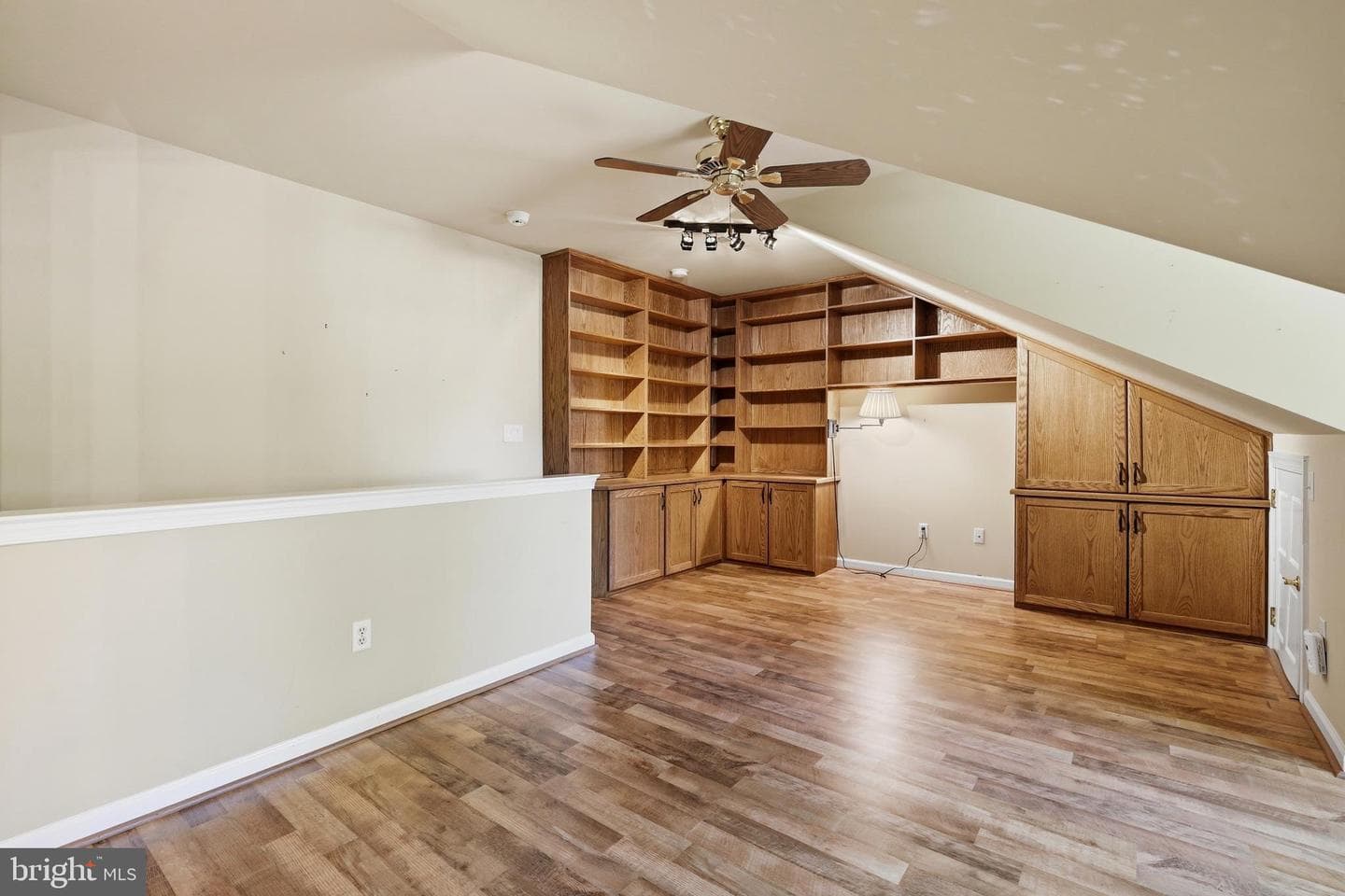 185 Lions Gate Circle photo 32