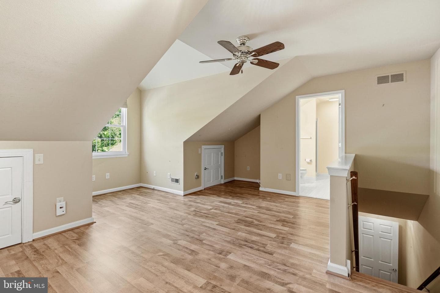 185 Lions Gate Circle photo 33