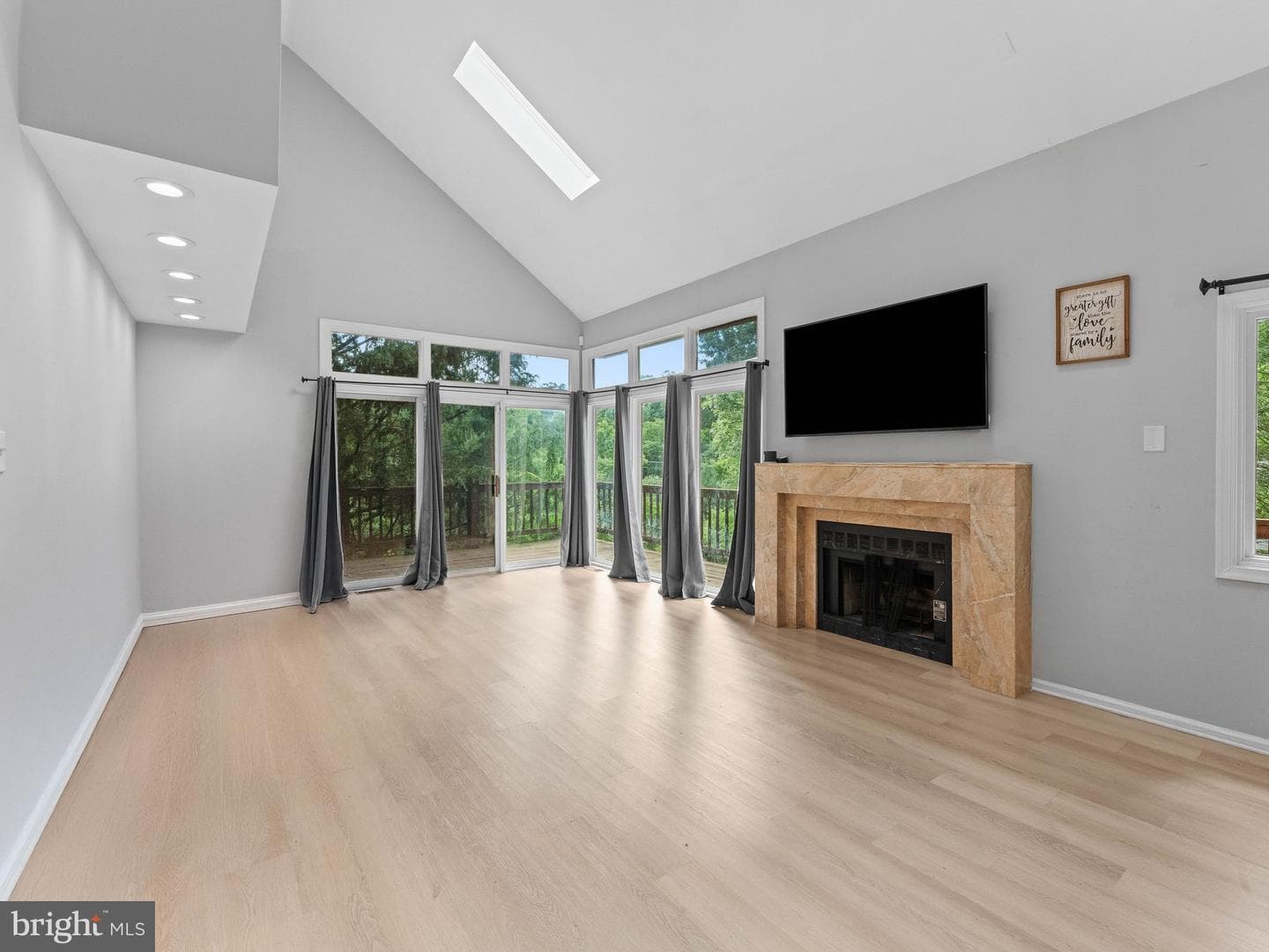 455 Copper Beech Circle photo 9