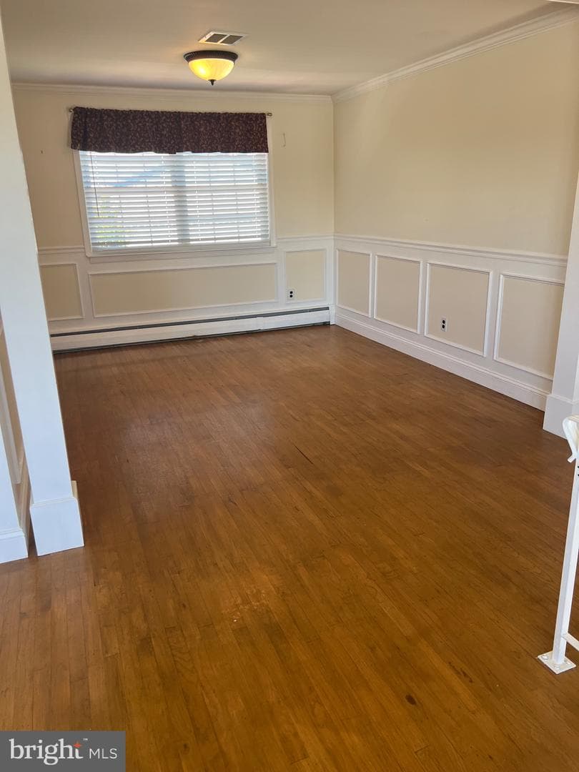 599 Elliott Drive photo 3