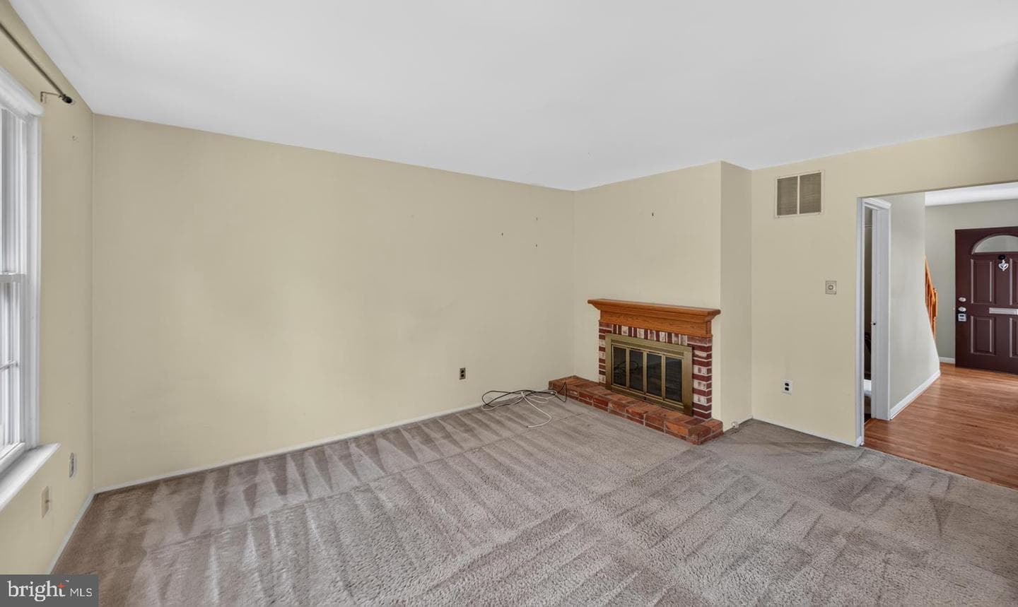 306 Livingston Court photo 13