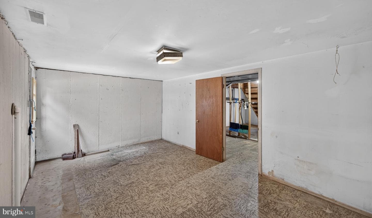 306 Livingston Court photo 34