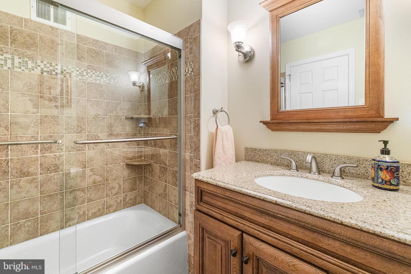 3882 Whitman Road photo 18