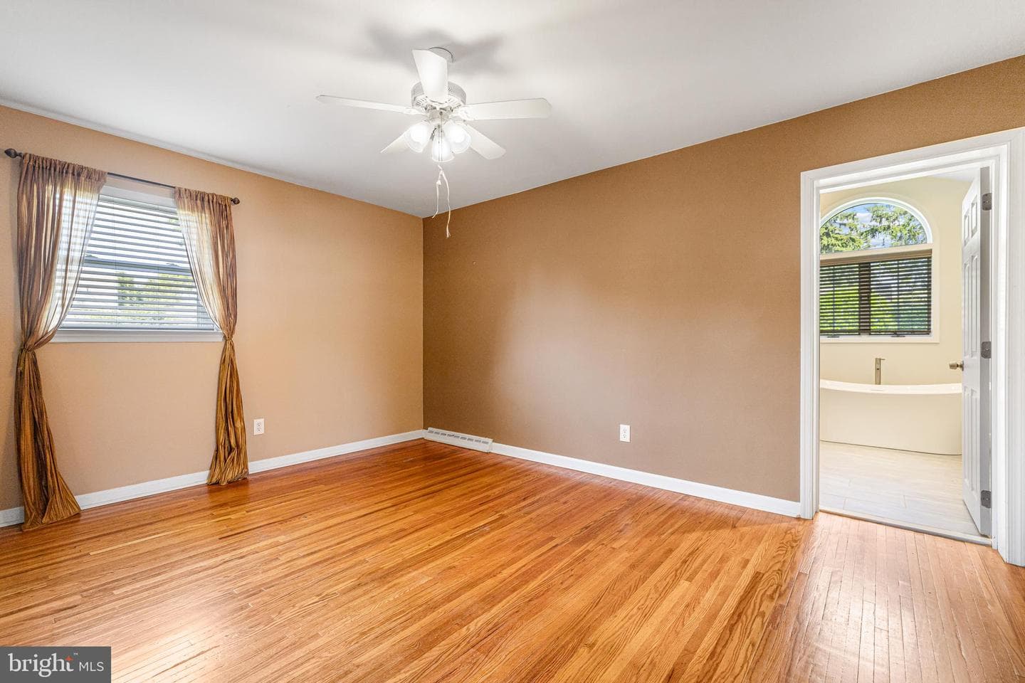 3882 Whitman Road photo 19