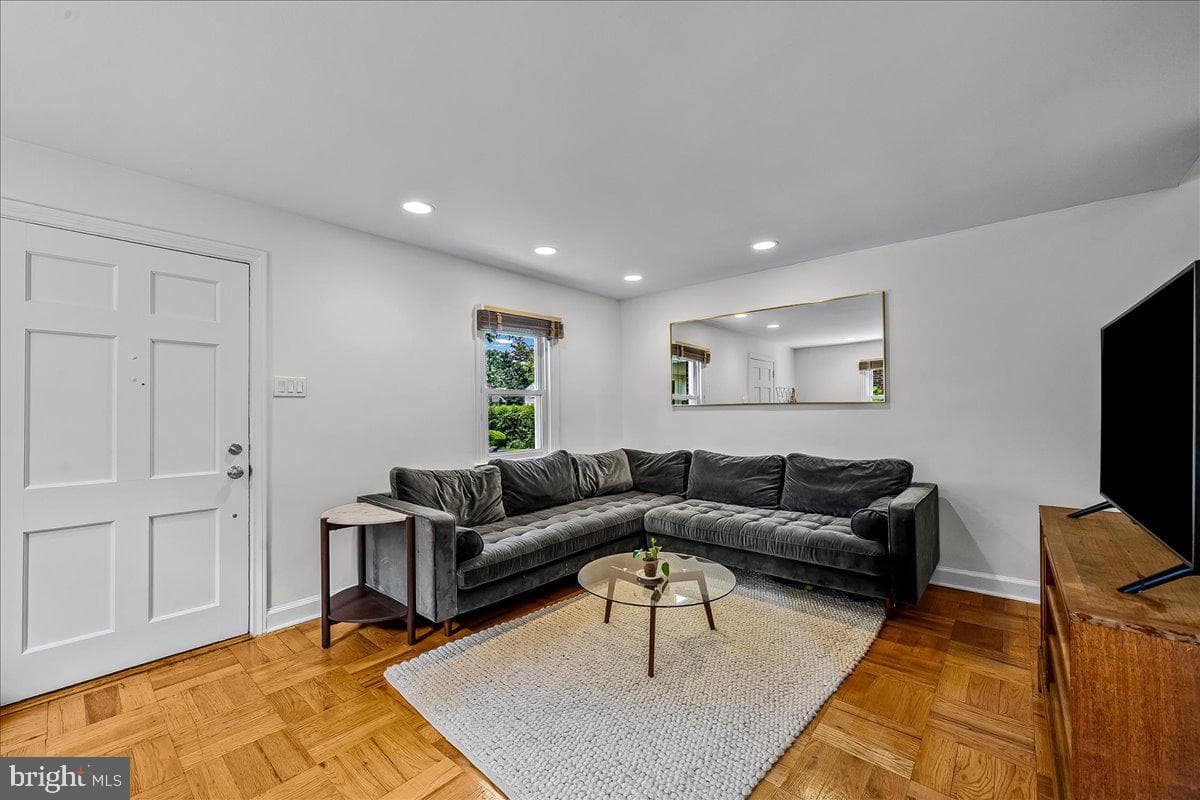 117 Rock Glen Road photo 4