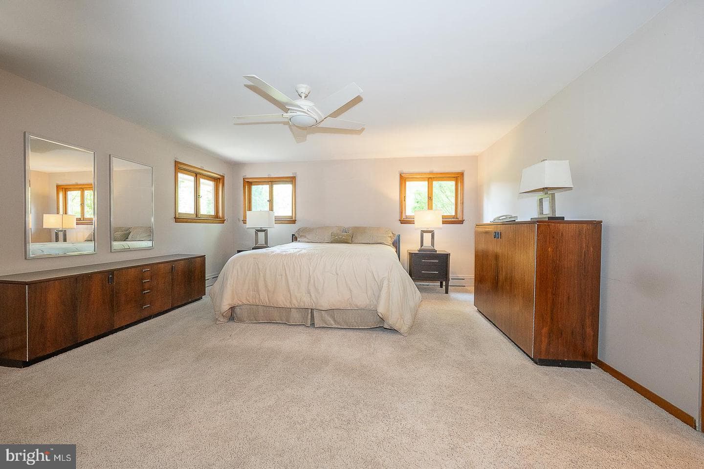 696 Forest Road photo 21