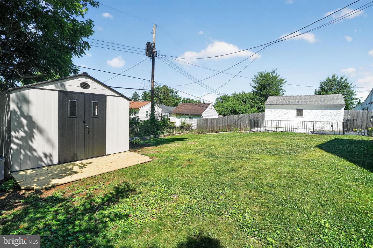 137 Walker Lane photo 36
