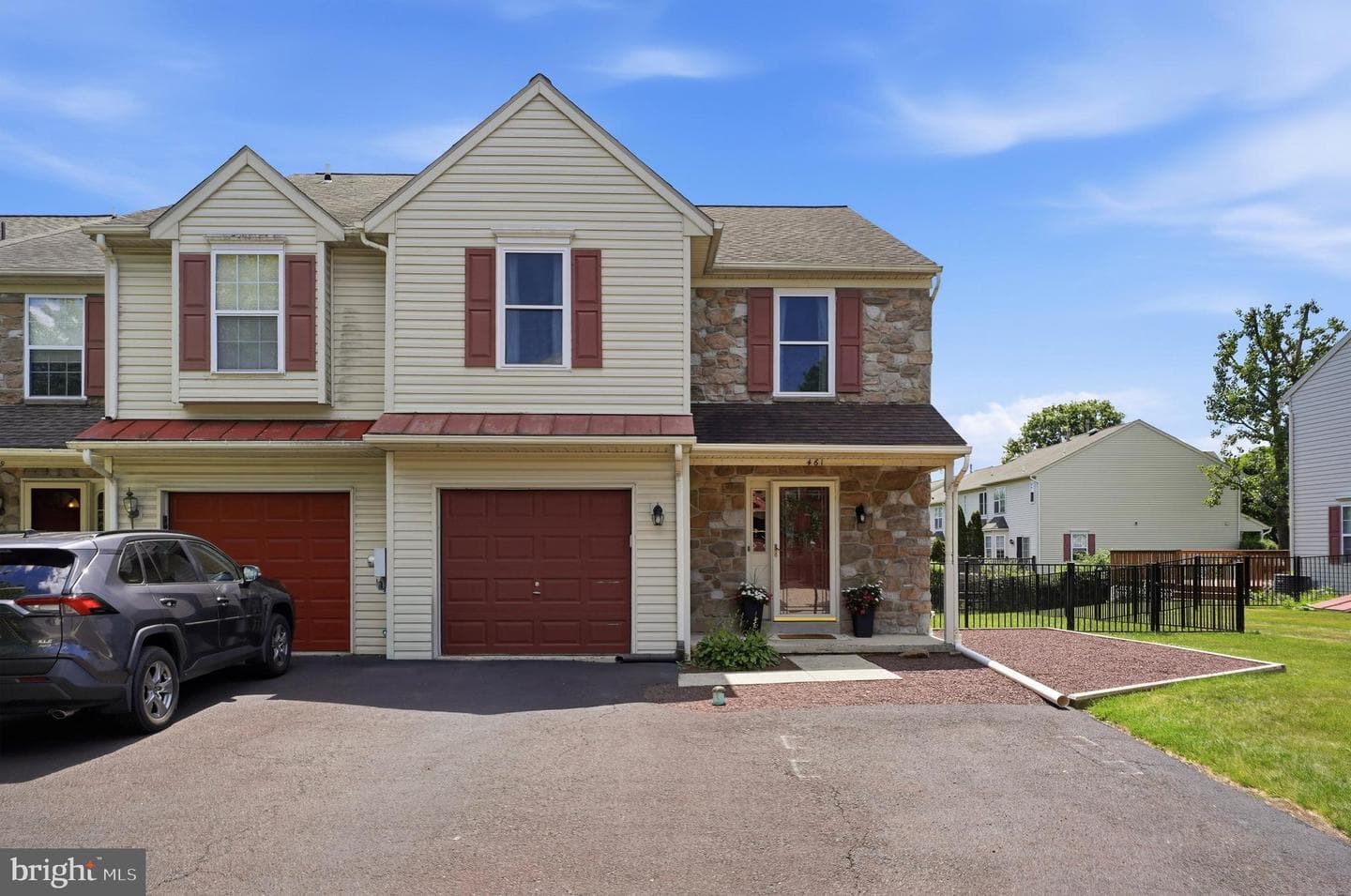461 Berkshire Drive photo 1