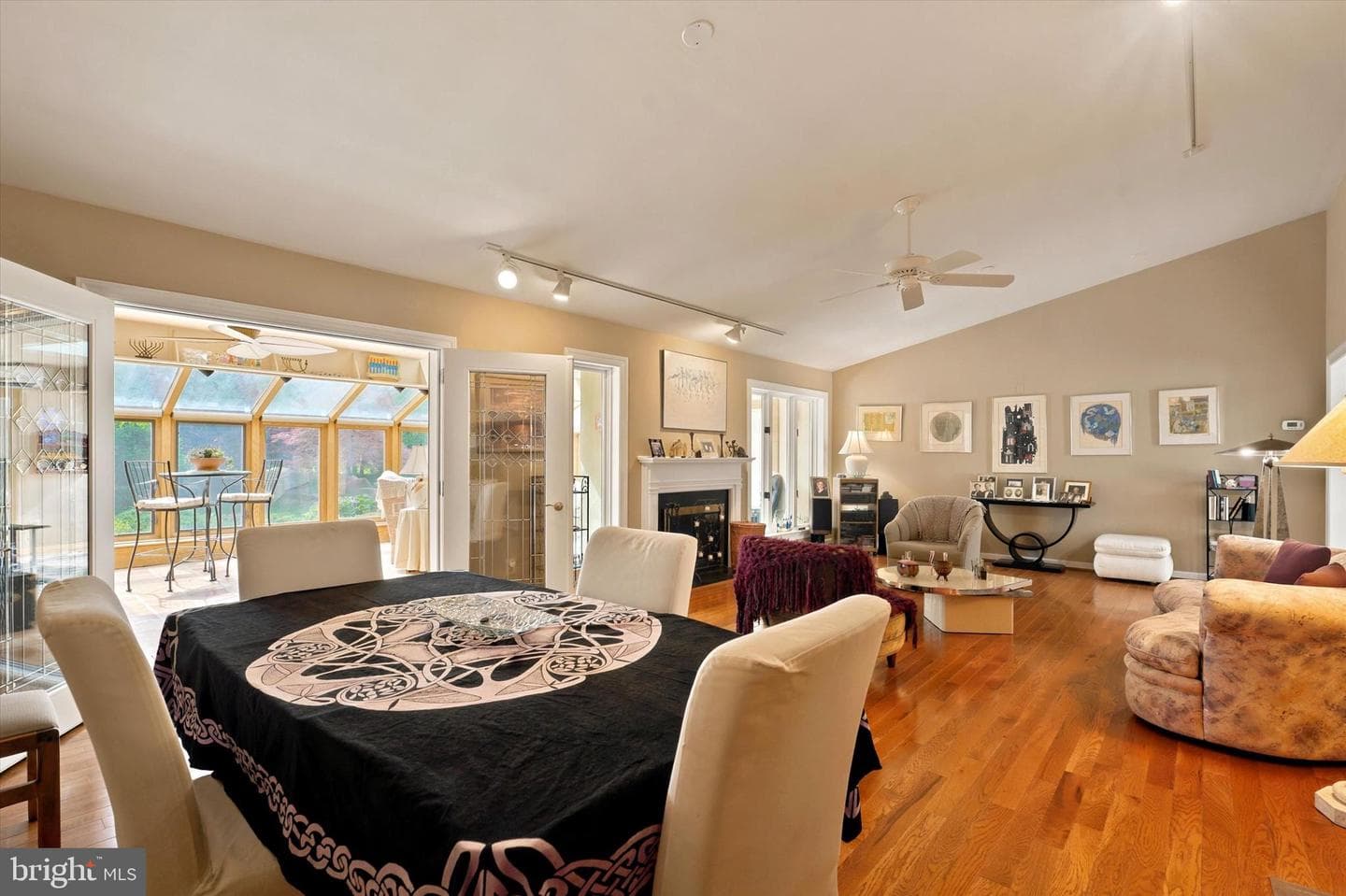 2 Withers Lane photo 6