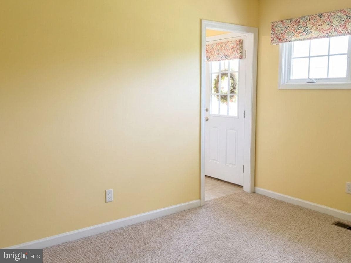 511 Edgley Avenue photo 8