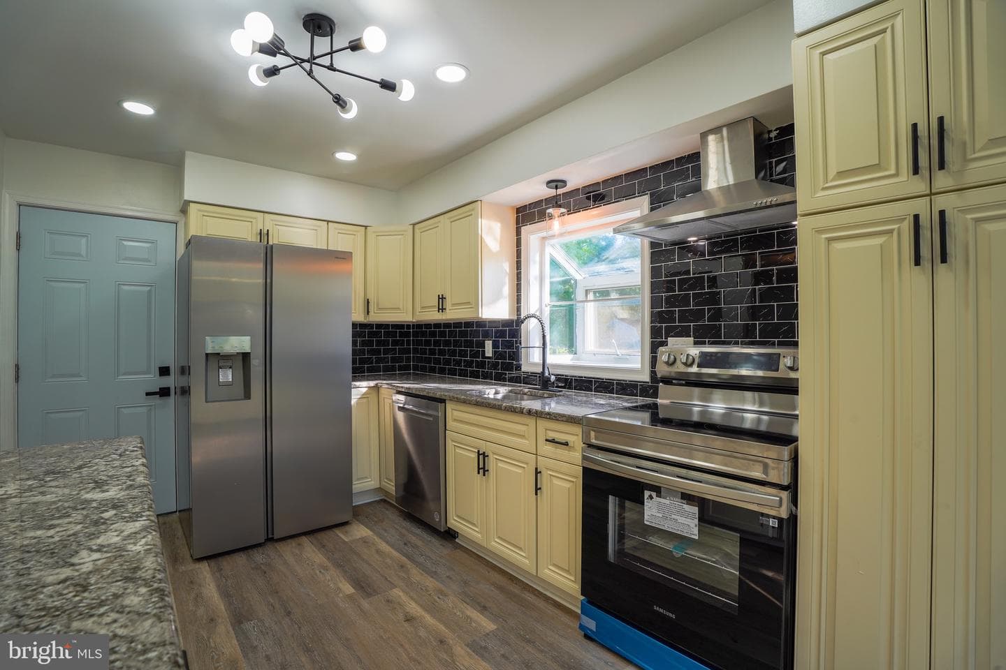 116 Hunter Road photo 11