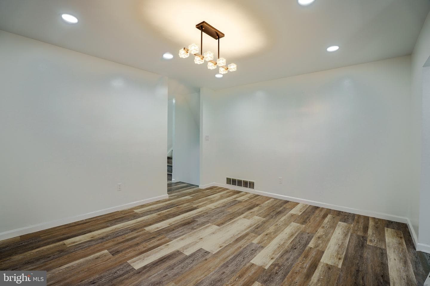 116 Hunter Road photo 9