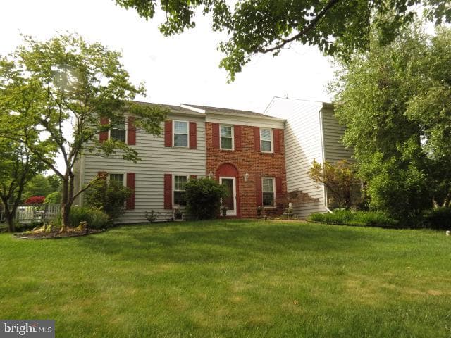 1120 Shepard Drive photo 3