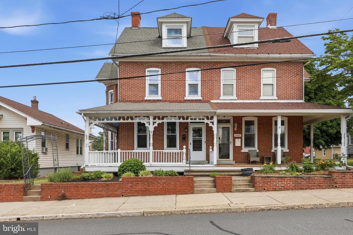 127 W Fourth Street