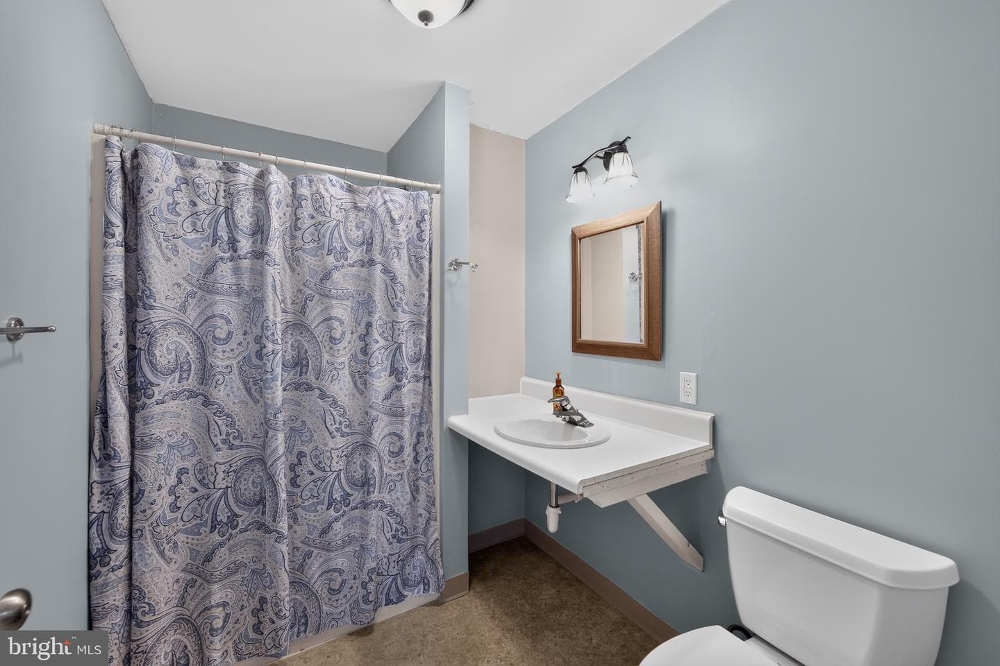 9 Linden Court photo 26