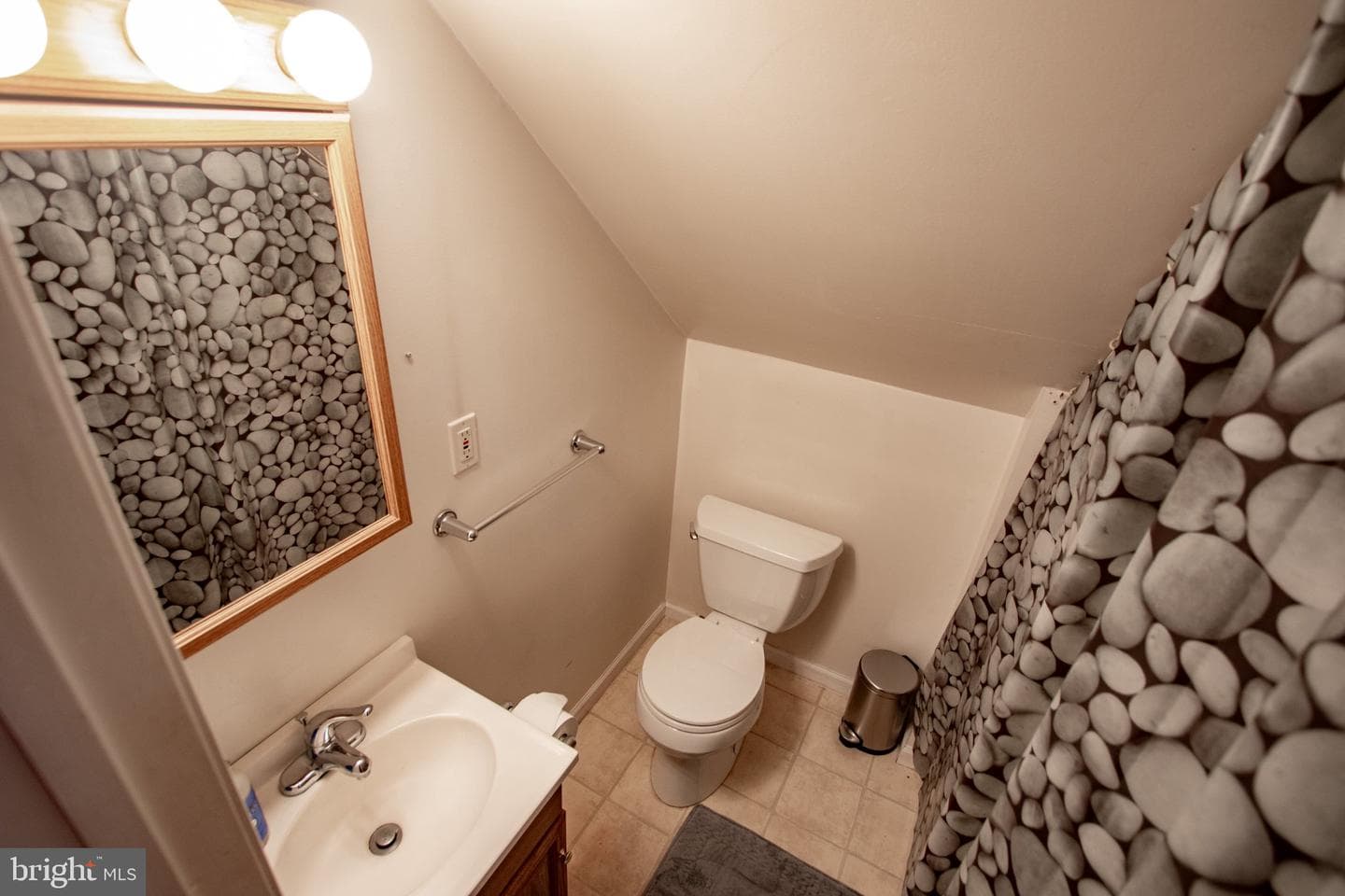 667 Beechwood Avenue photo 24