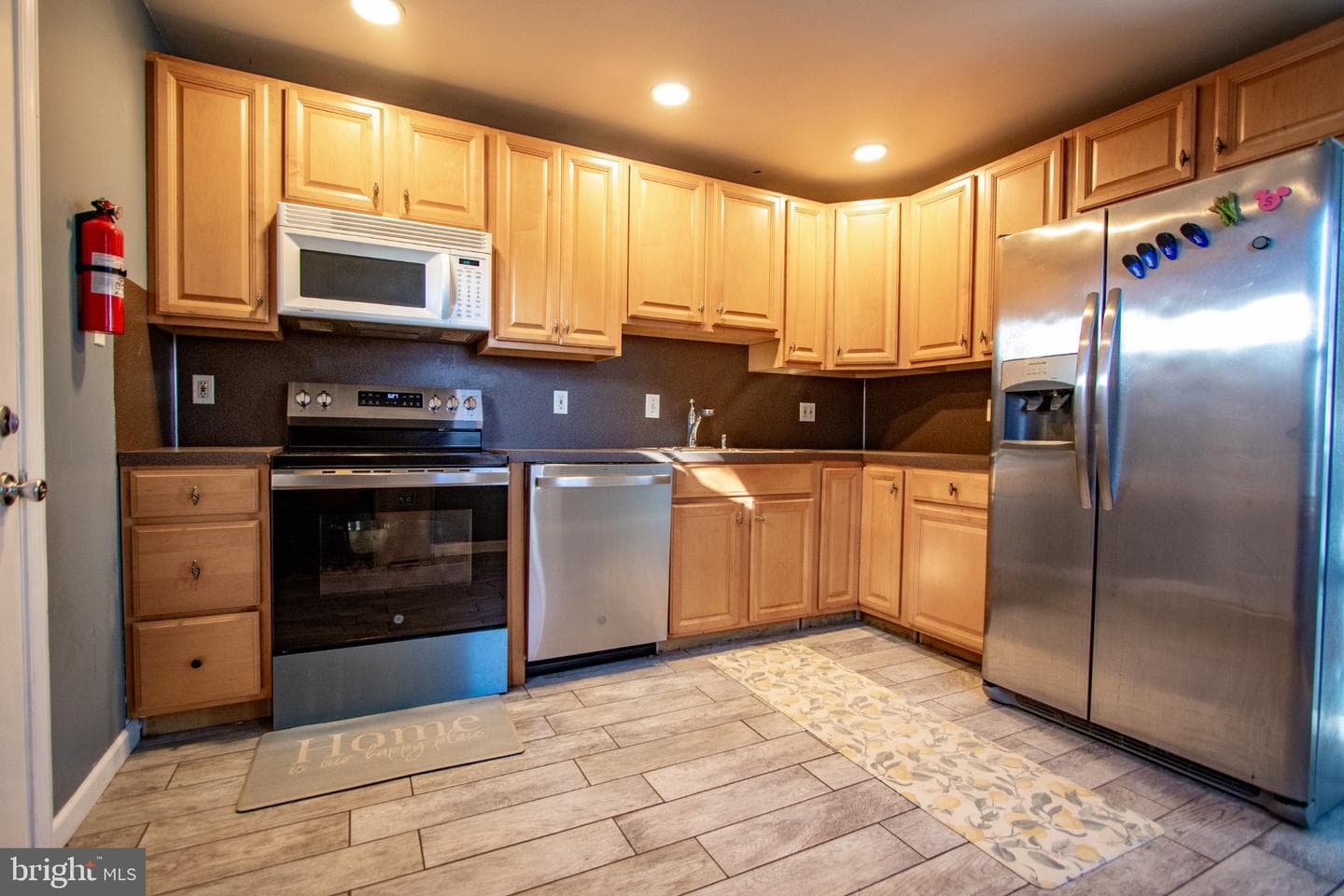 667 Beechwood Avenue photo 8