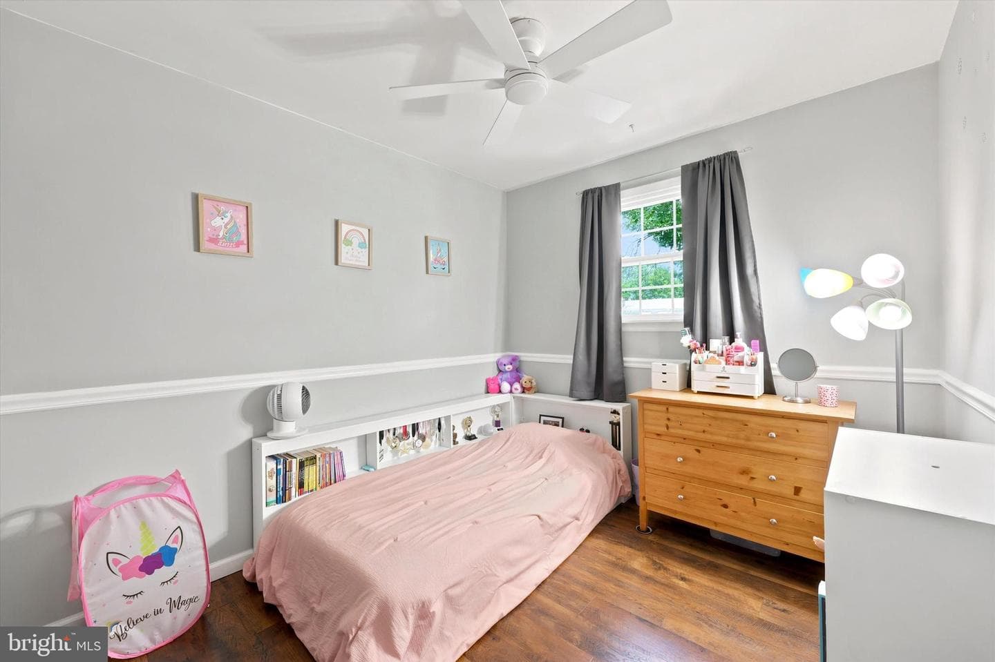 736 Village Lane photo 14