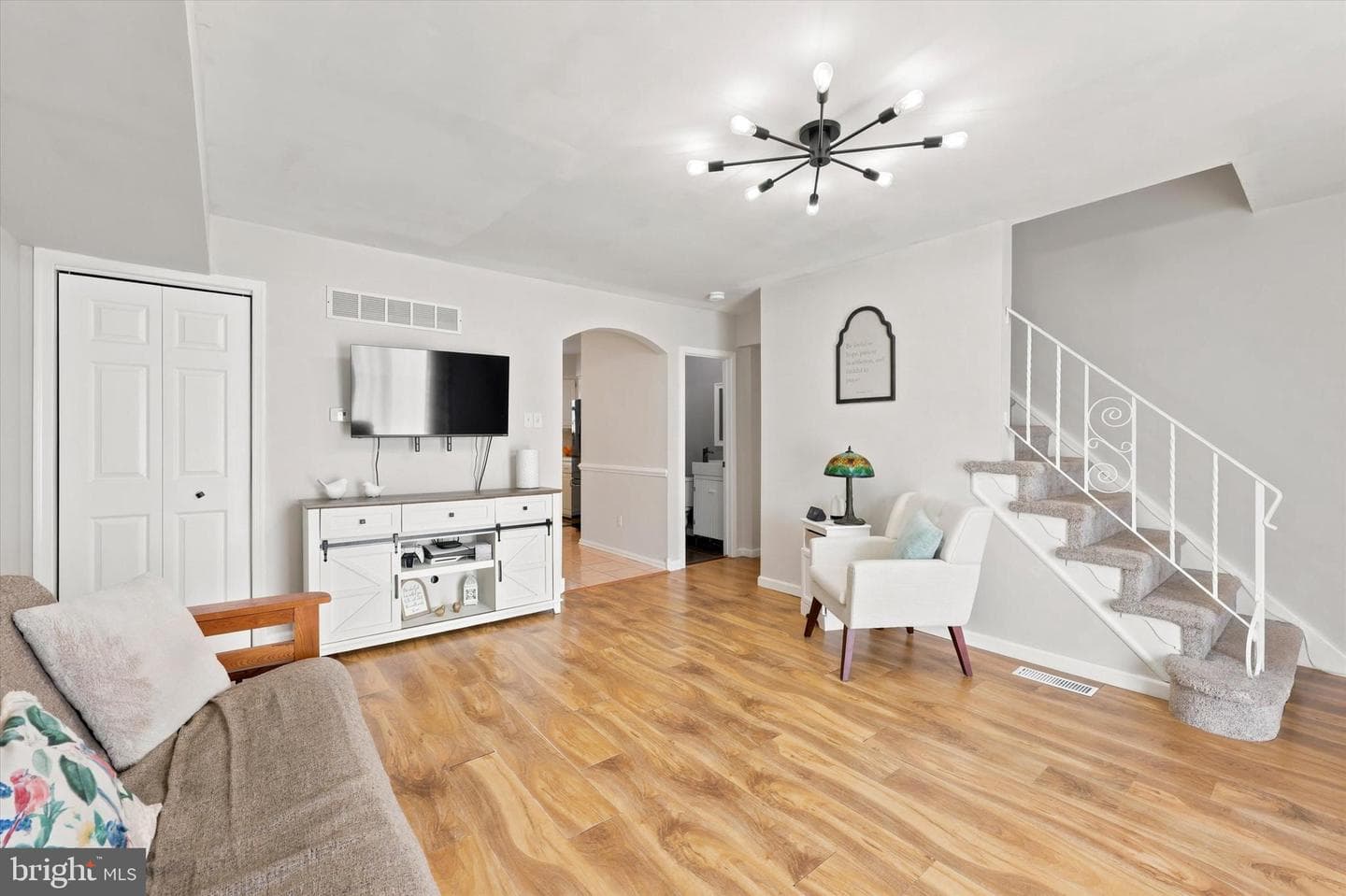736 Village Lane photo 3