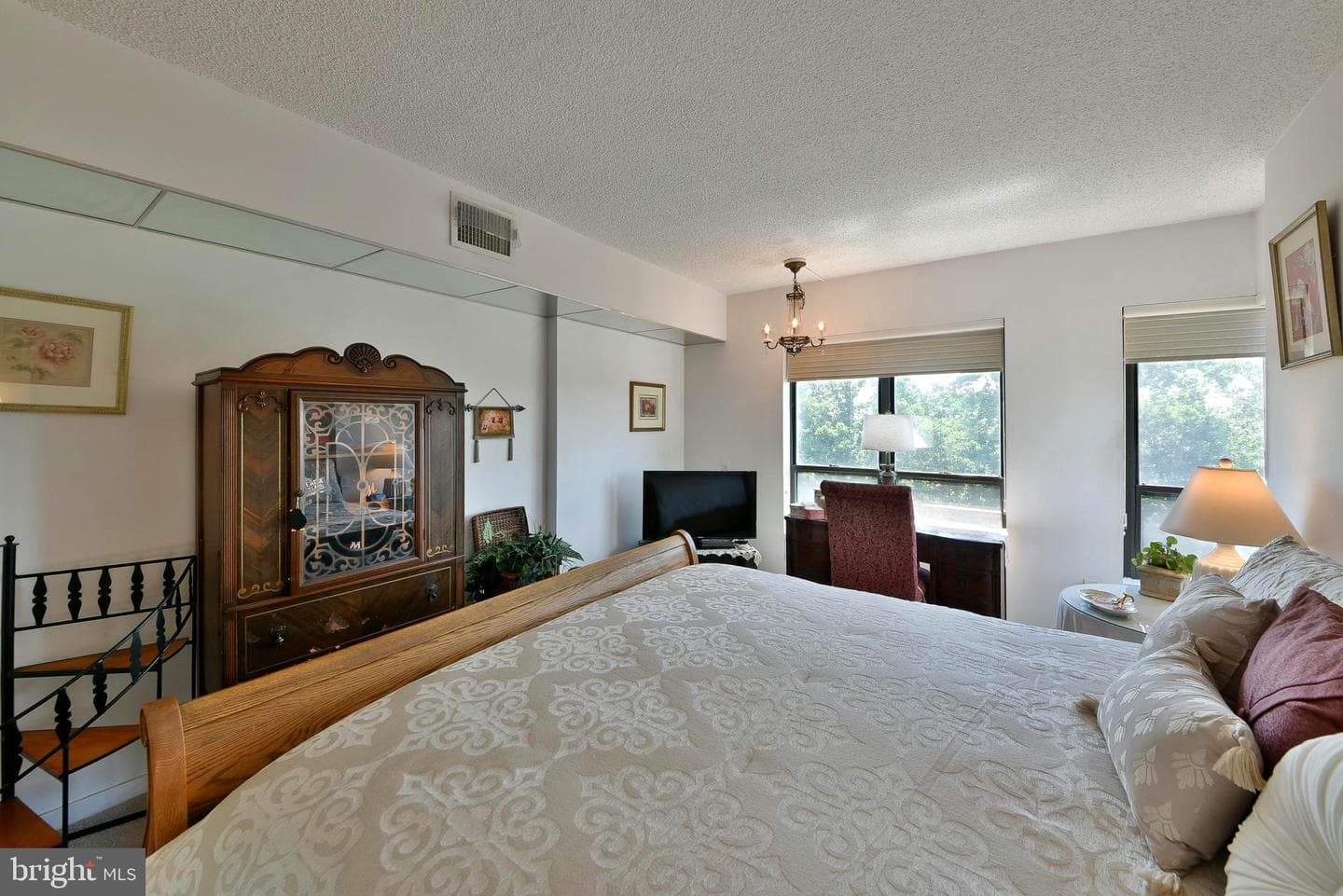 100 Breyer Drive #6-C photo 28
