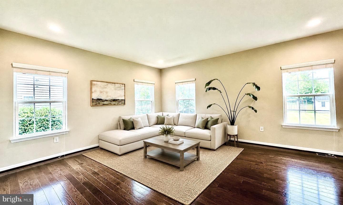 1715 Hedgewood Road photo 14