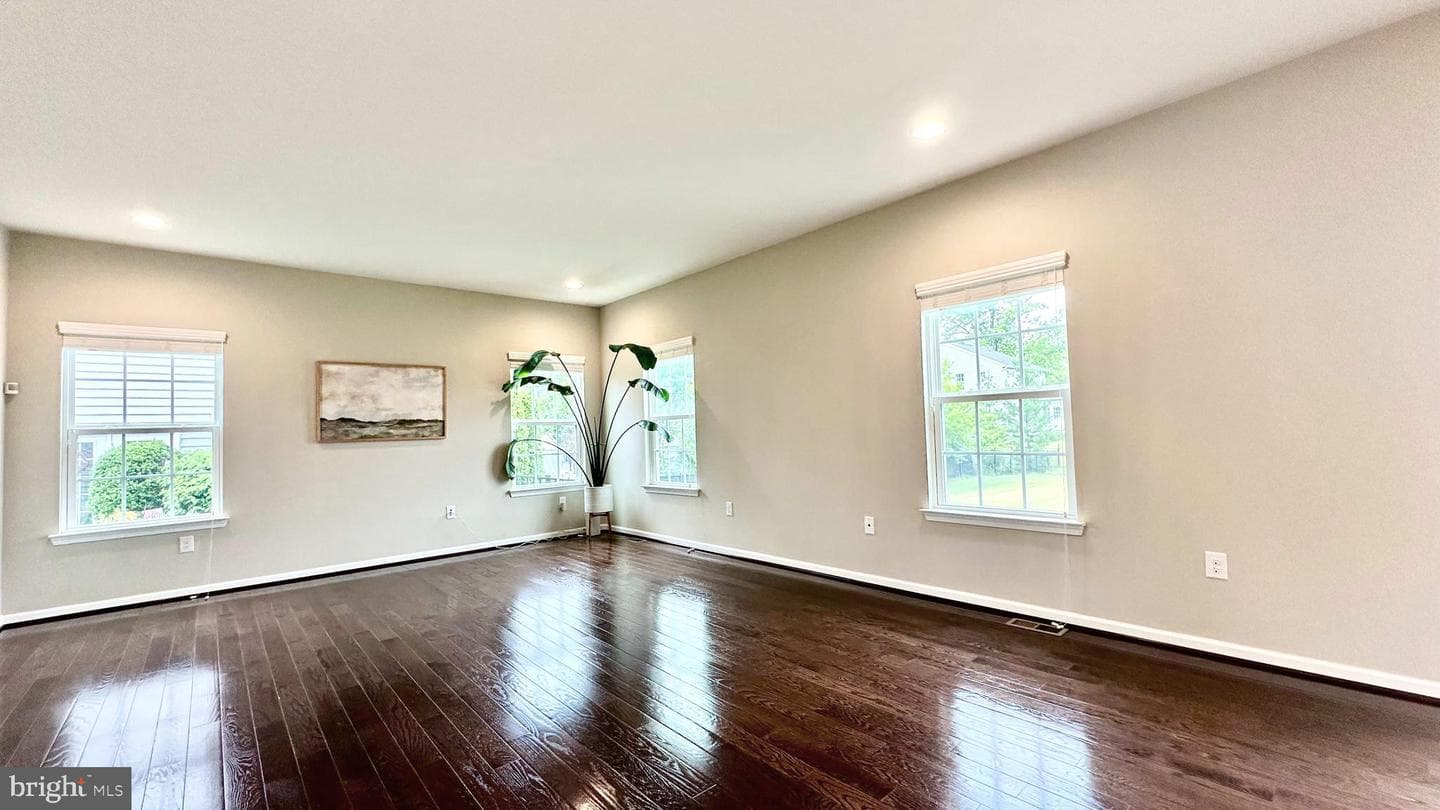 1715 Hedgewood Road photo 15