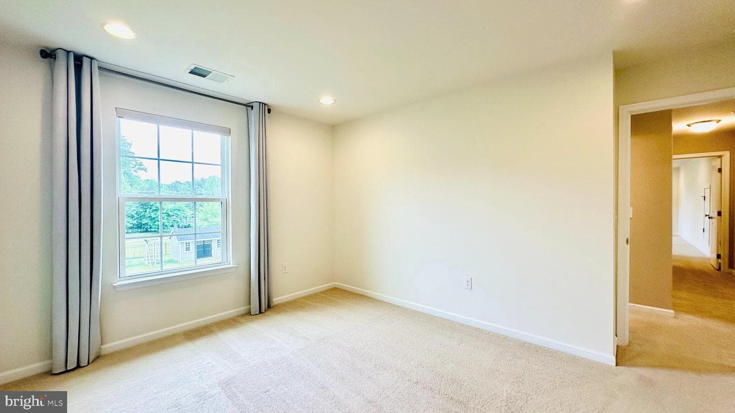 1715 Hedgewood Road photo 38