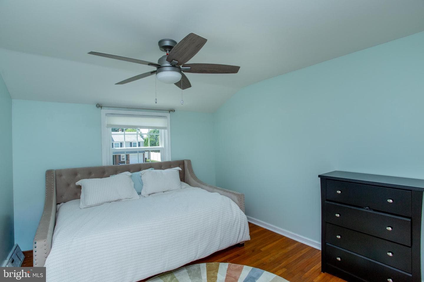 277 Edwards Drive photo 25