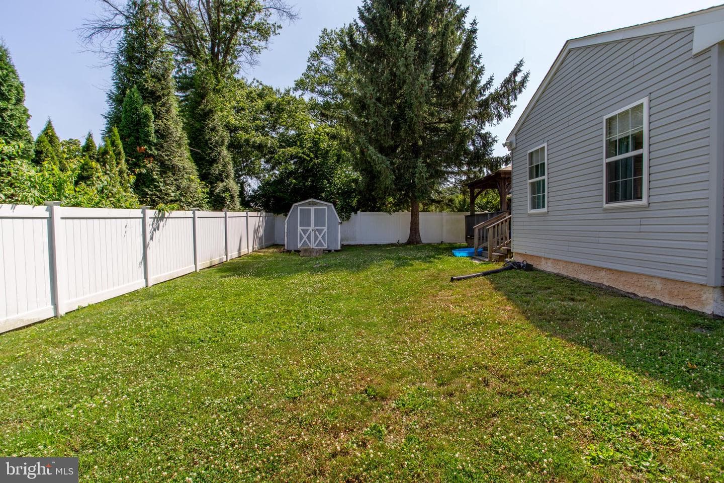 277 Edwards Drive photo 34