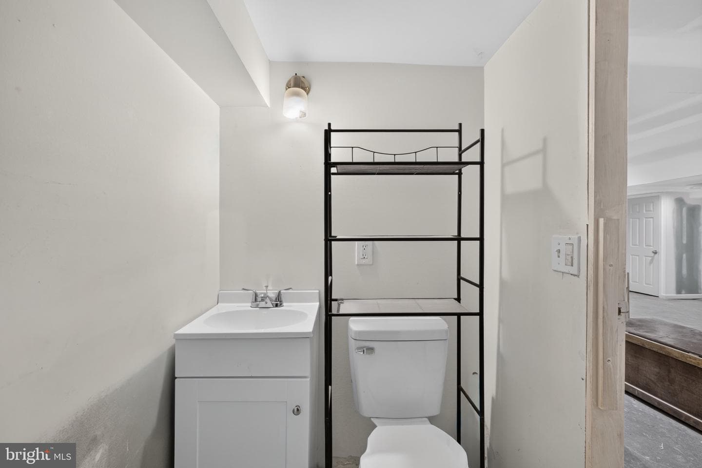 2931 Madison Avenue photo 20