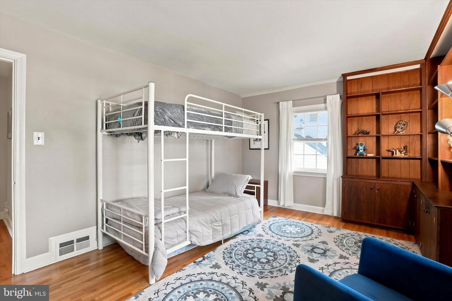 415 Charles Lane photo 20