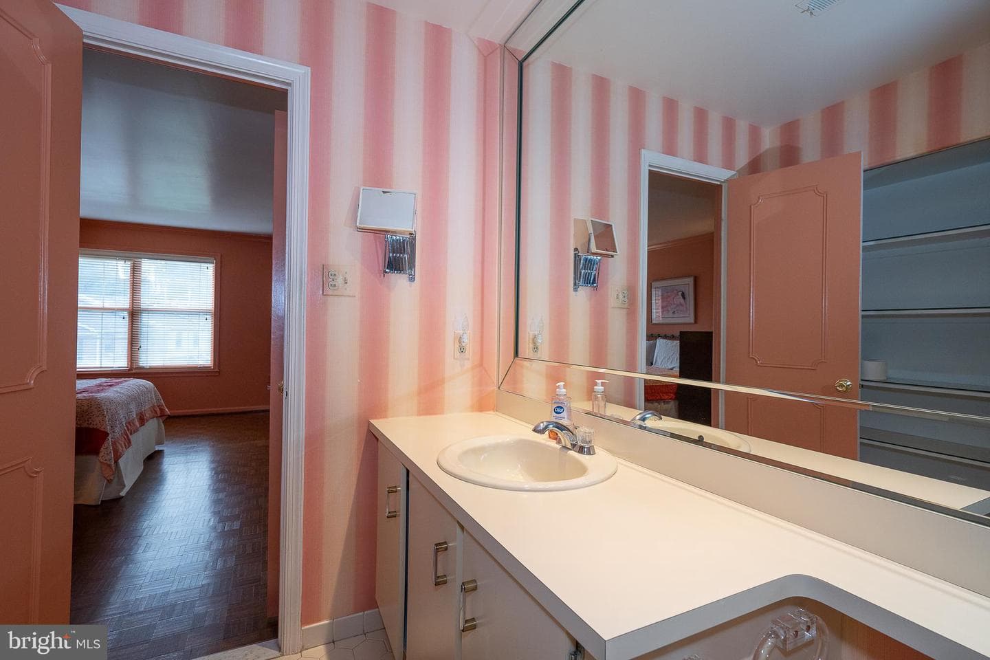 210 Glen Lane photo 29
