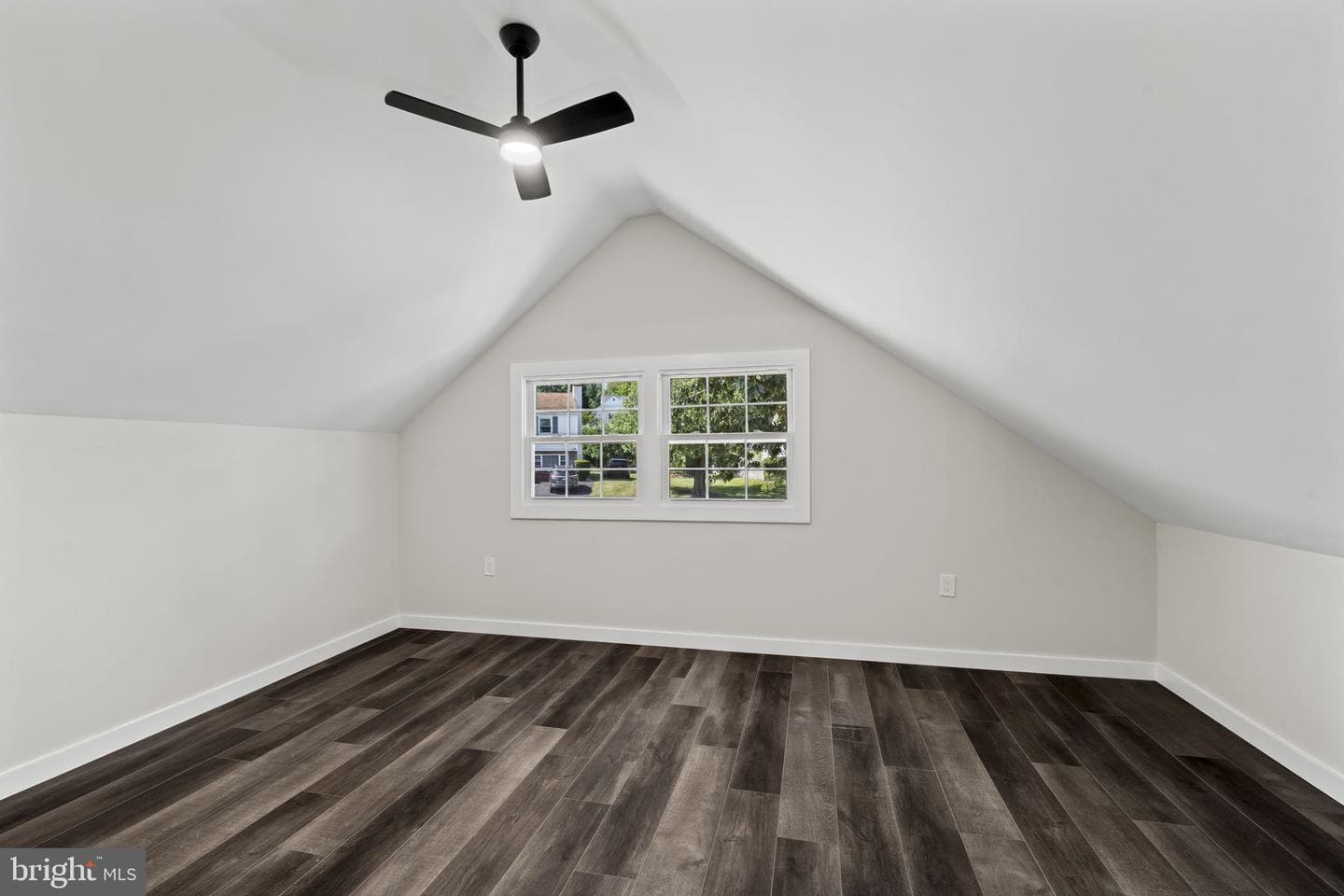 204 Cambridge Road photo 41
