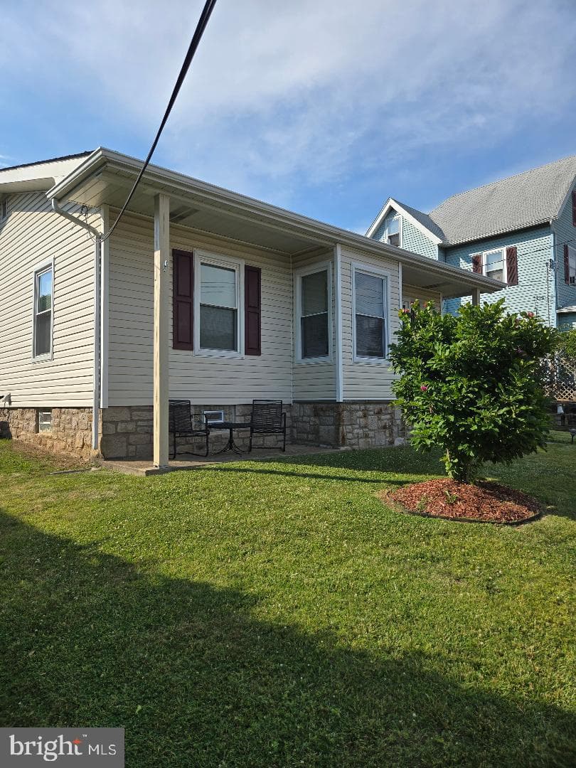 135 Summit Avenue photo 3