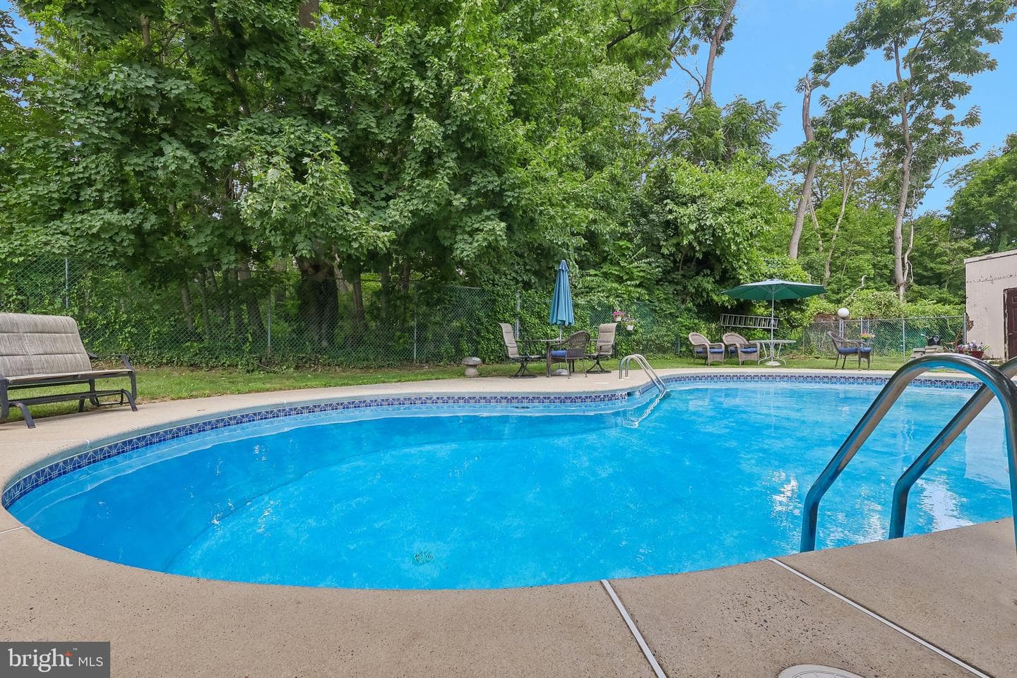 550 York Road N #13-B photo 37