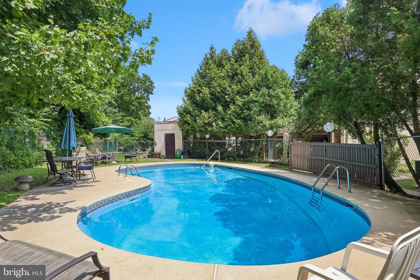 550 York Road N #13-B photo 40