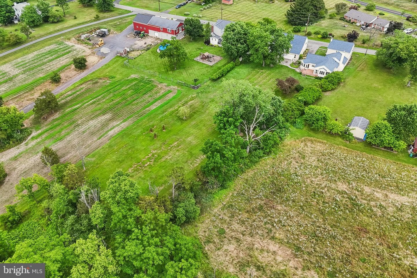 2681 Burton Road photo 94