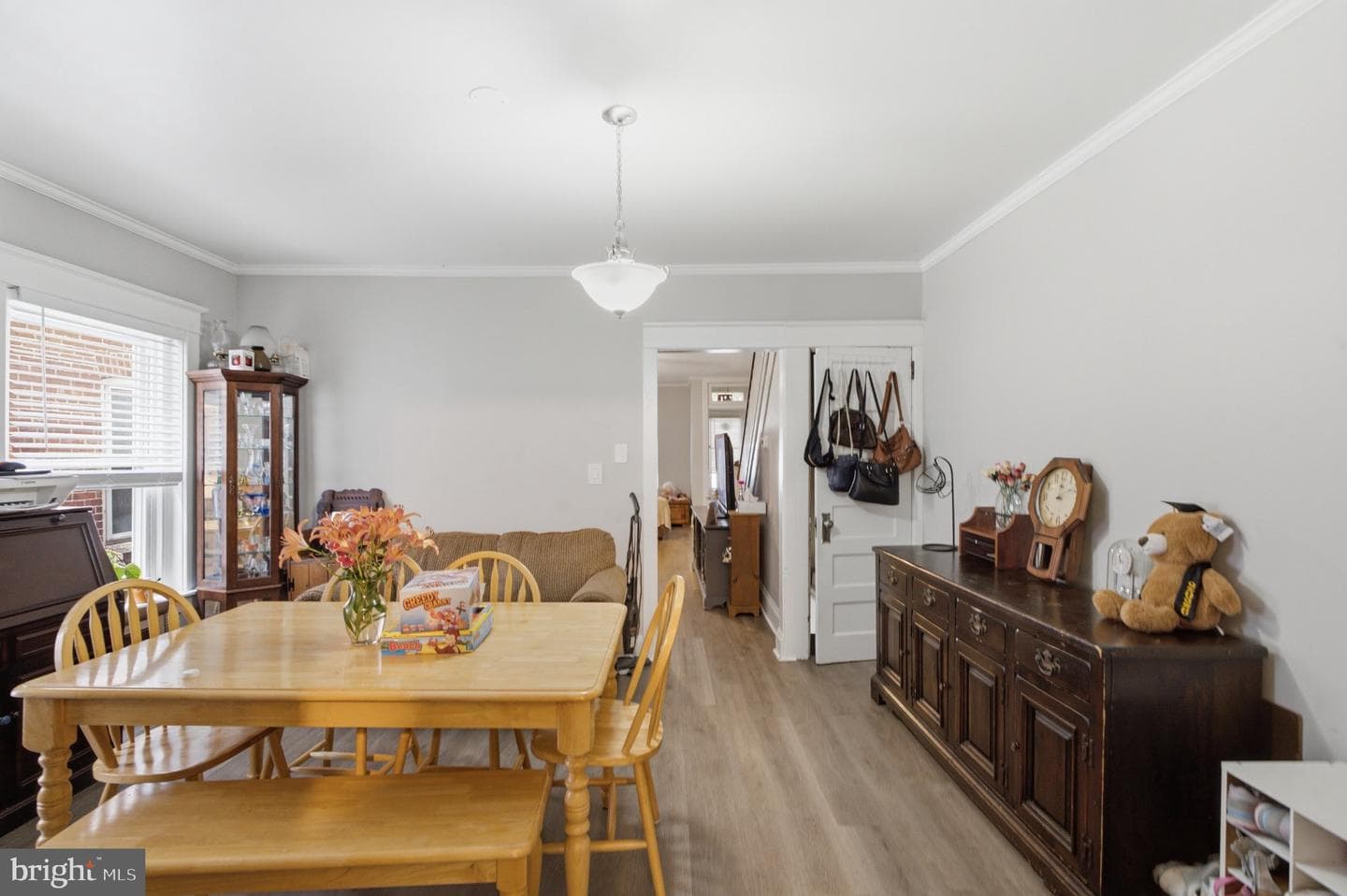 171 N York Street photo 4