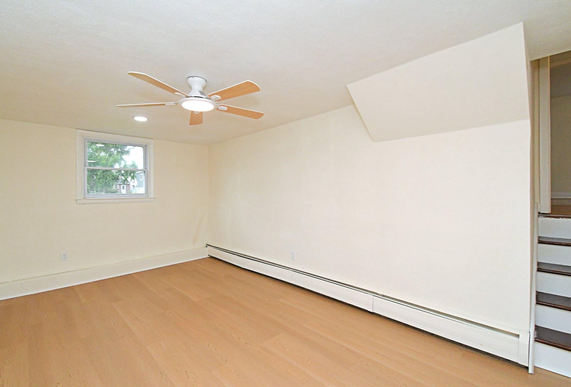 1017 Emerald Avenue photo 19