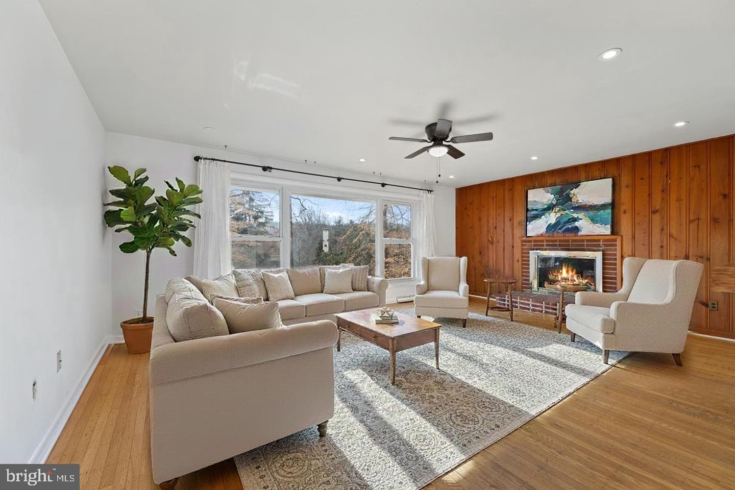 156 Gypsy Lane photo 23