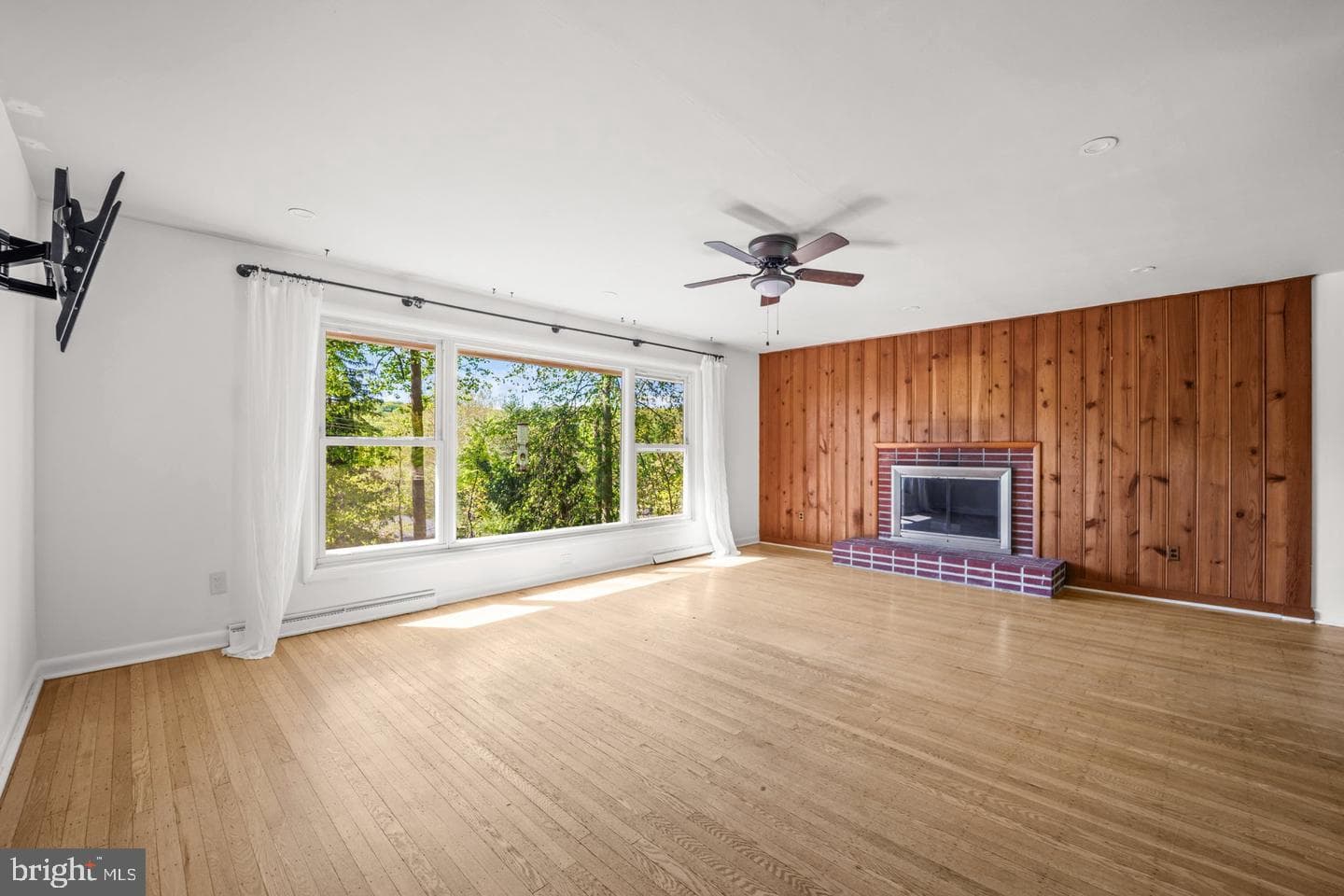 156 Gypsy Lane photo 24