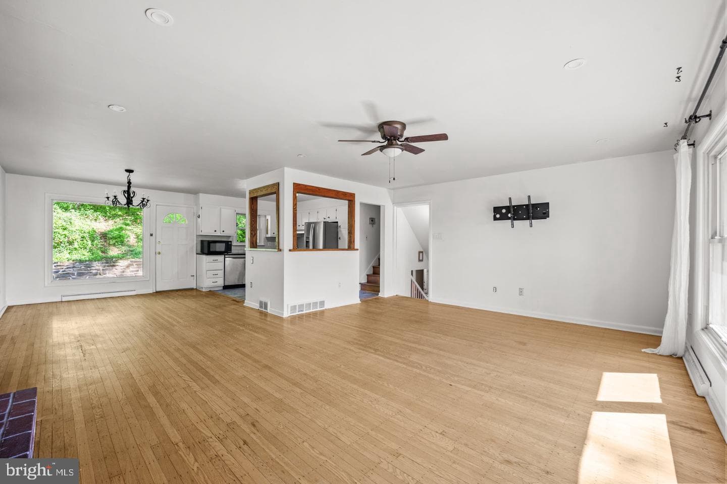 156 Gypsy Lane photo 31