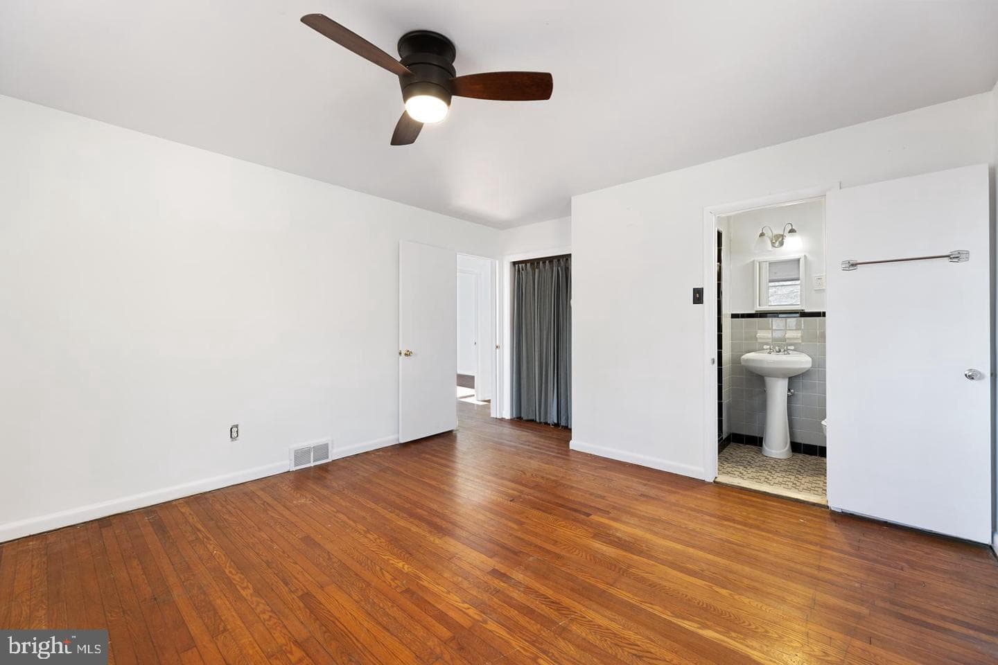 156 Gypsy Lane photo 50