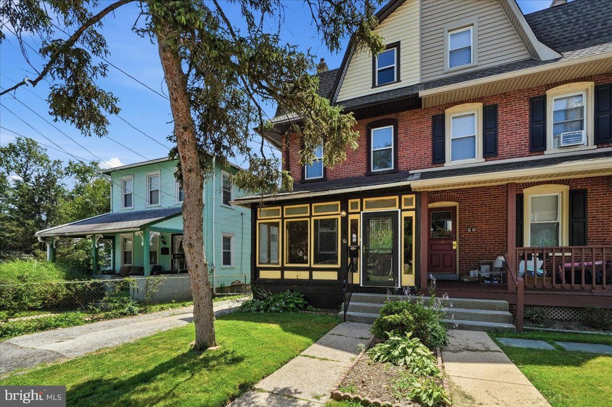 16 W Spring Avenue, Ardmore