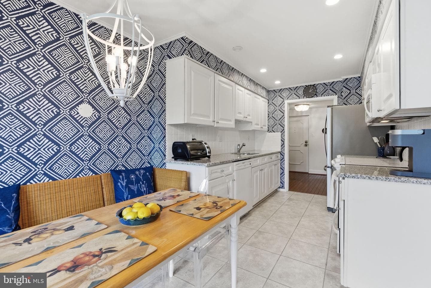 930 W Montgomery Avenue #304 photo 14