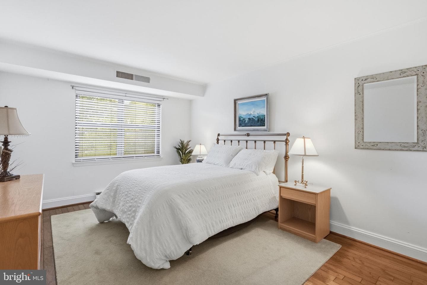 930 W Montgomery Avenue #304 photo 22