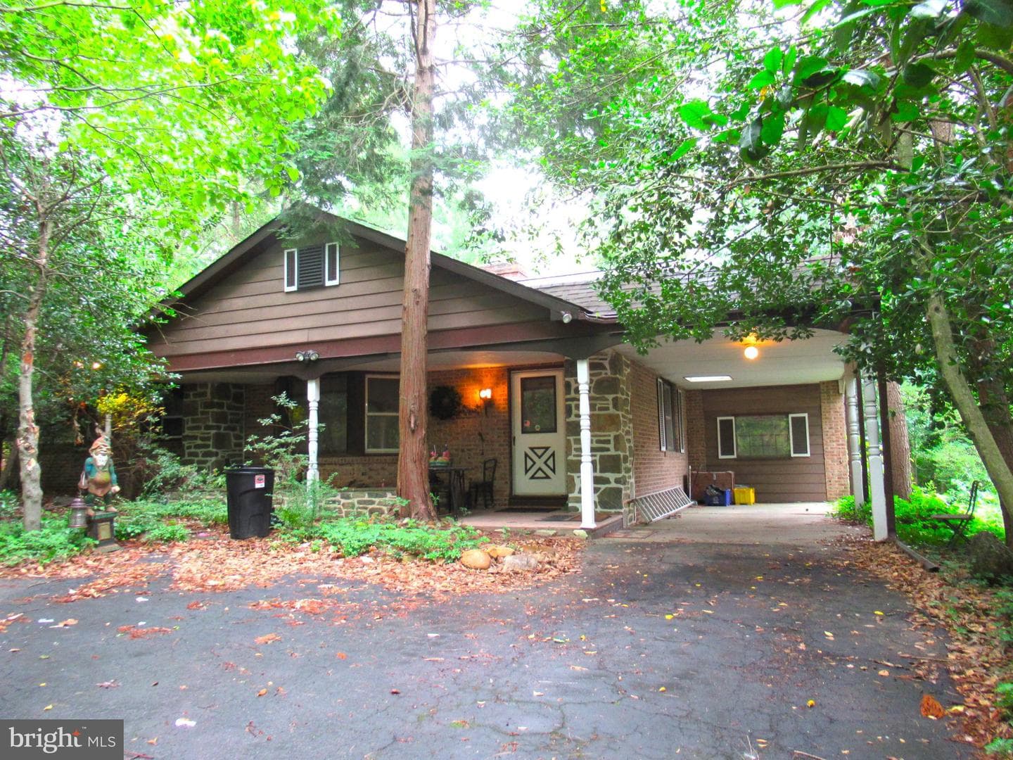 3227 Pine Road photo 1