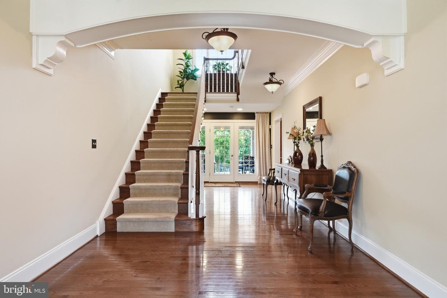 879 Ashbourne Way photo 4